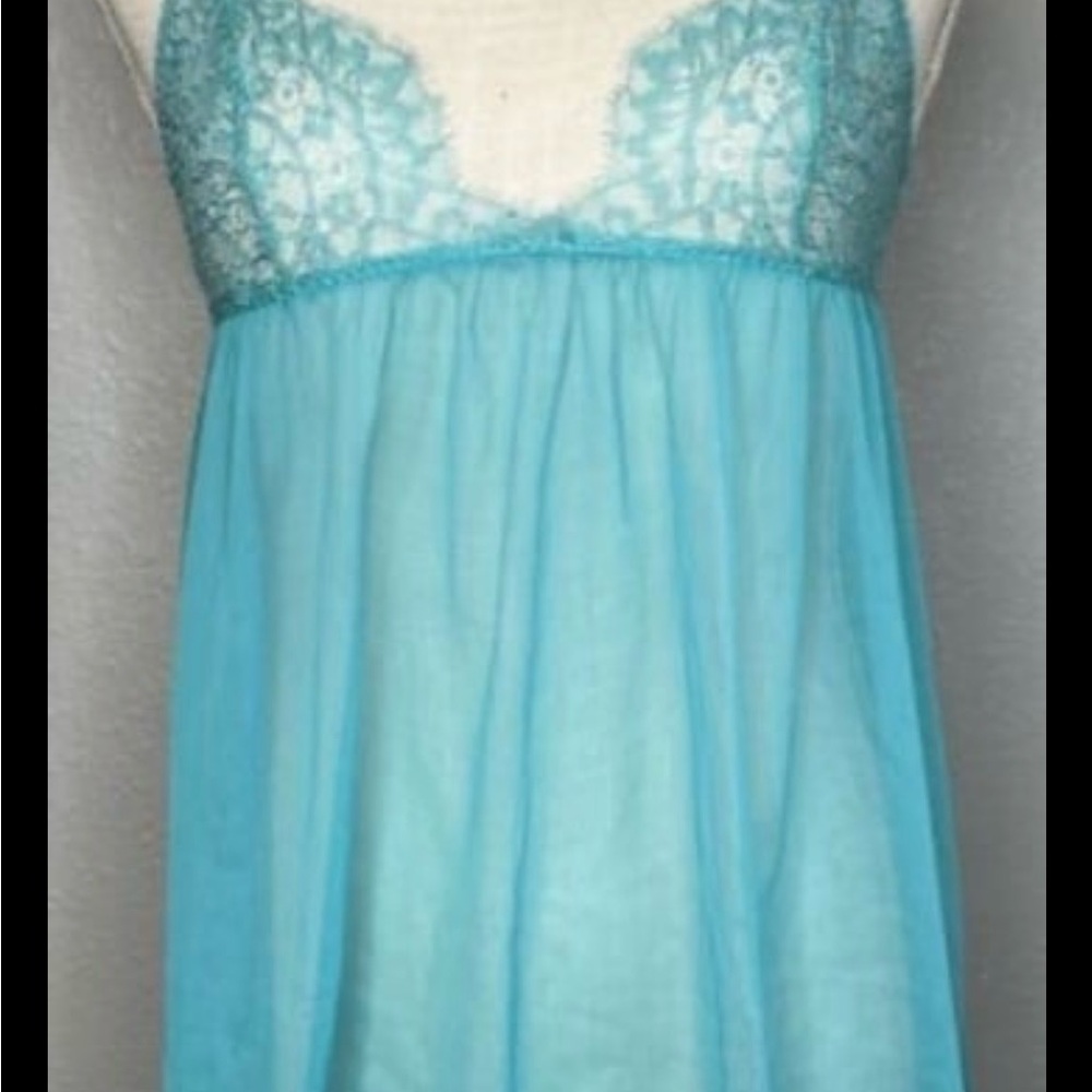 Vintage Victoria’s Secret peekaboo lace babydoll Chemise Negligee Nightgown M - Picture 2 of 11